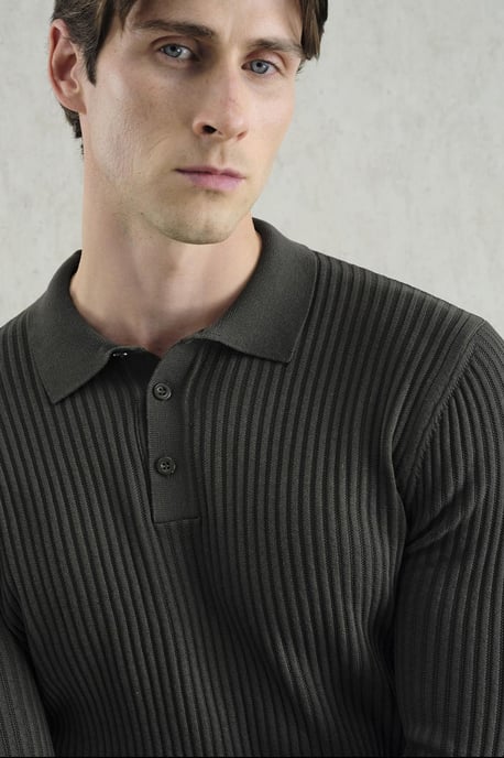 Slim Fit Poloshirt mit Stehkragen - Image 6