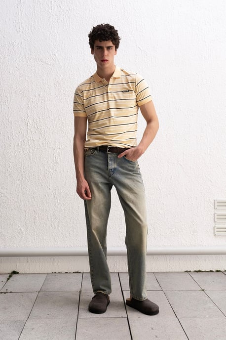 Gestreiftes Polo-Kragen-Knopf-T-Shirt - Image 3