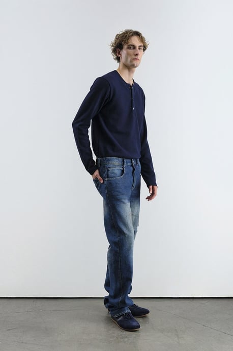 Langarm-T-Shirt mit Knopfkragen - Image 2