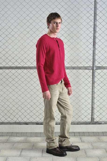 Komfort Fit Langarm Button-Down T-Shirt - Image 2