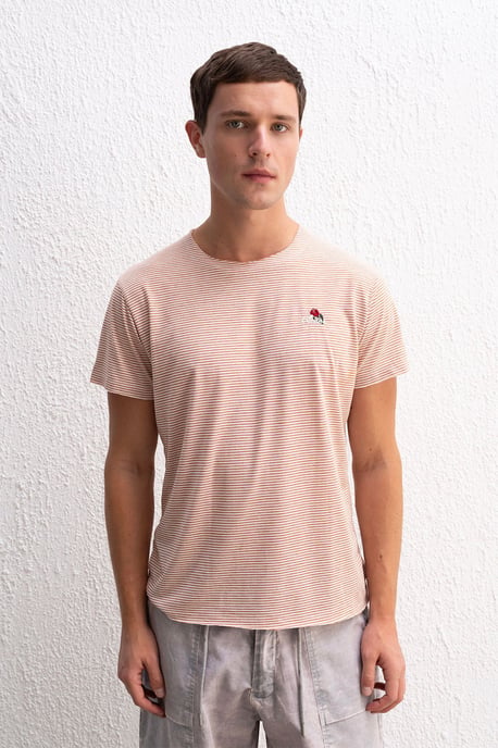 Gestreiftes besticktes Rundhals-T-Shirt - Image 1