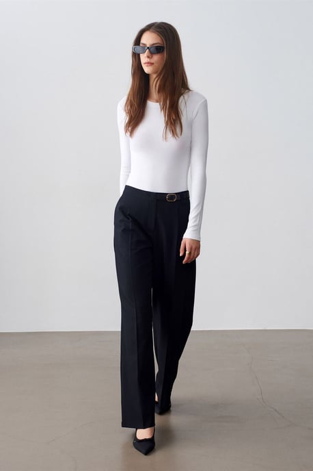 Formschlüssiger Kurzarm-Jersey-Body - Image 4