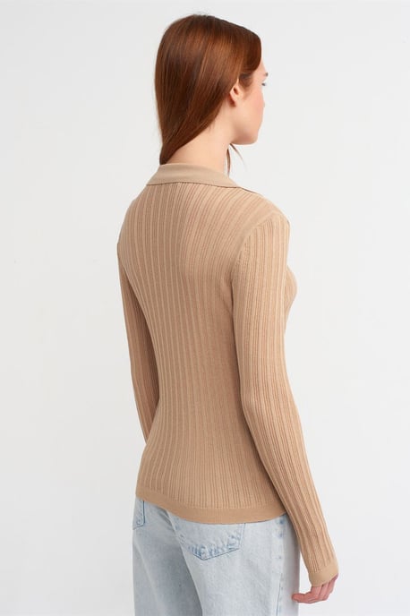 Schlanke Passform Rippstrick-Polo-Bluse - Image 2