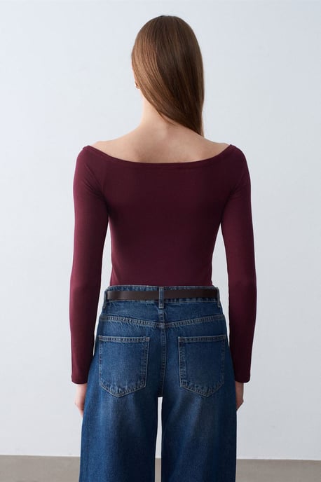 Slim-Fit Boot-Ausschnitt Body Bluse - Image 2