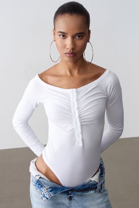 Slim-Fit Boot-Ausschnitt Body Bluse - Image 4