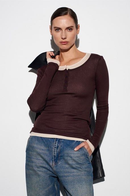 Schlanke Passform Baumwollbluse mit Knopfleiste - Image 1