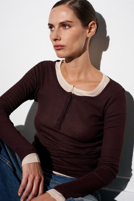 Schlanke Passform Baumwollbluse mit Knopfleiste - Image 3