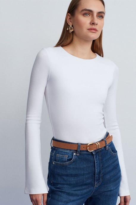 Slim-Fit Langarmshirt mit Rundhalsausschnitt - Image 1