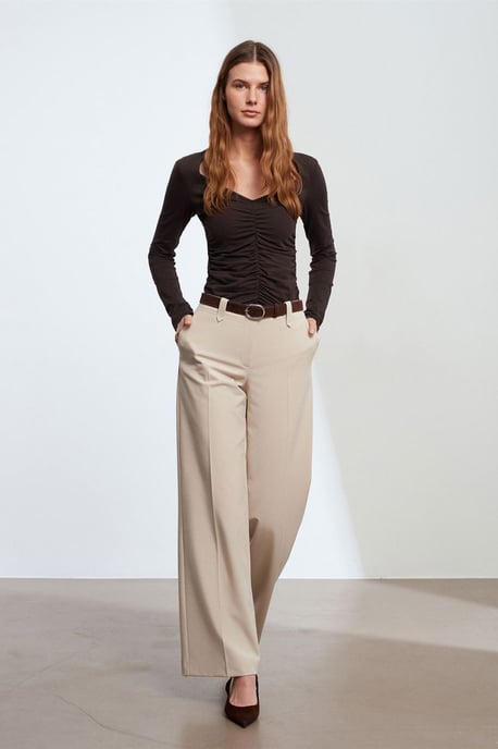 Slim Fit V-Ausschnitt Jersey-Bluse - Image 4