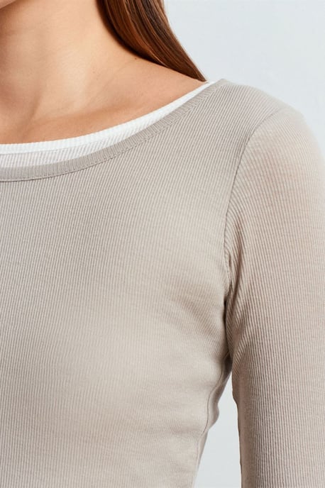 Slim Fit Baumwollshirt mit Rundhalsausschnitt - Image 4