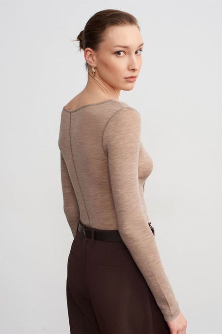 Taillierte Wollstrickbluse mit Knöpfen - Image 2
