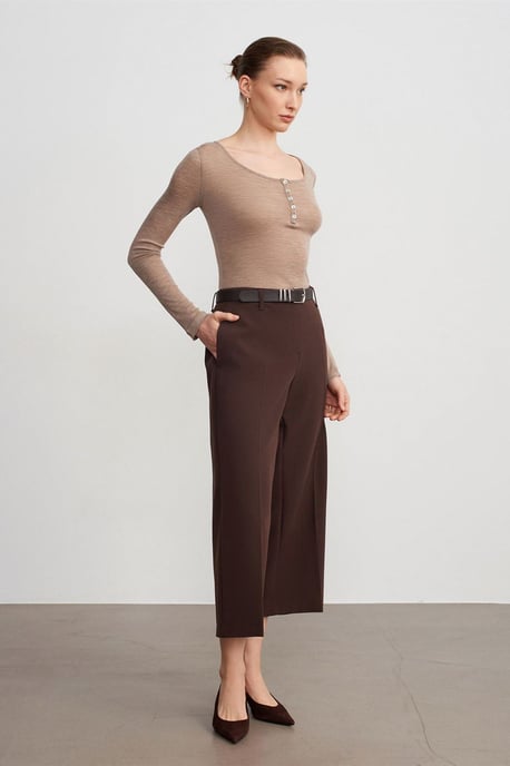Taillierte Wollstrickbluse mit Knöpfen - Image 4