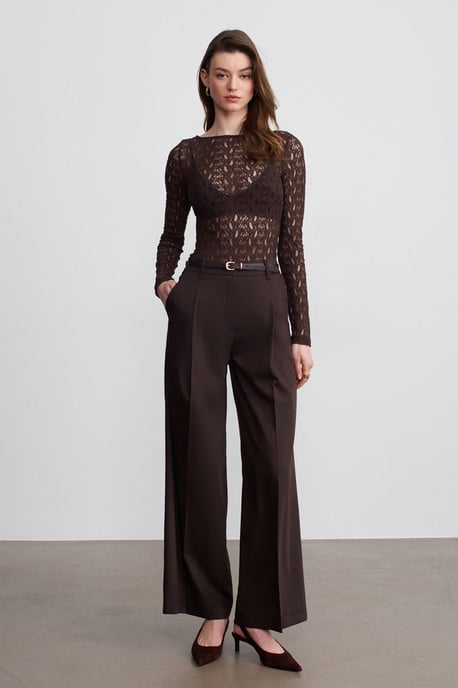 Schmale Passform Spitzen Boot-Ausschnitt Bluse - Image 4
