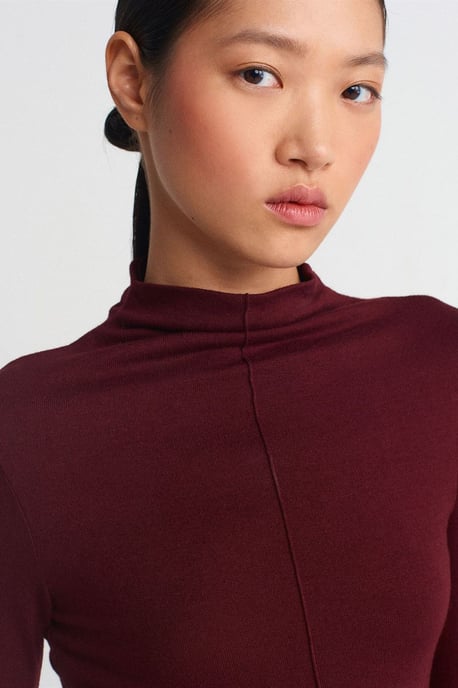 Rippstrick-Turtleneck Langarmbluse - Image 4