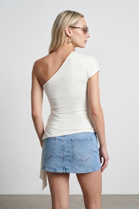 Slim Fit Carmenbluse aus Jersey mit Bindeband-Detail - Image 2