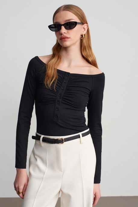 Slim-Fit Boot-Ausschnitt Body Bluse - Image 3