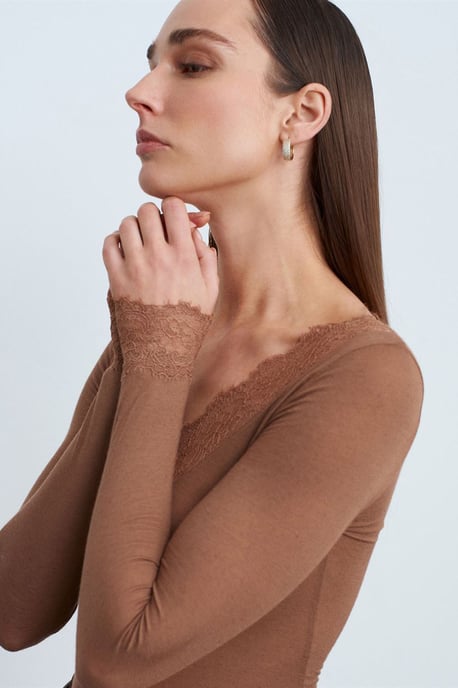 Slim Fit V-Ausschnitt Spitzenbluse - Image 3