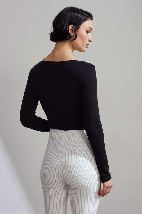Schmal geschnittene Baumwollbluse mit langen Ärmeln und Knopfleiste - Image 2