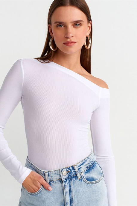 Schlankes Fit Asymmetrisch Ausgeschnittene Bluse - Image 4