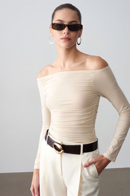Schulterfreie Slim Fit Strickbluse - Image 4