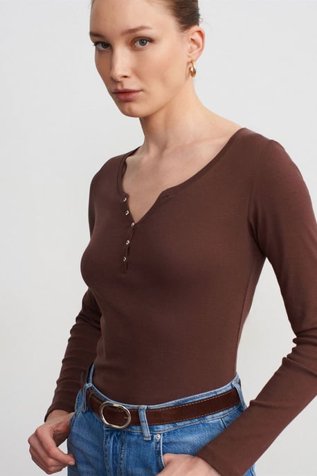 Slim Fit Baumwoll-Bluse mit langen Ärmeln und Knopfleiste - Image 3