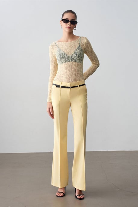 Slim Fit Spitzen-Boots-Ausschnitt-Bluse - Image 4