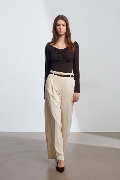 Slim-Fit Boot-Ausschnitt Body Bluse - Image 4