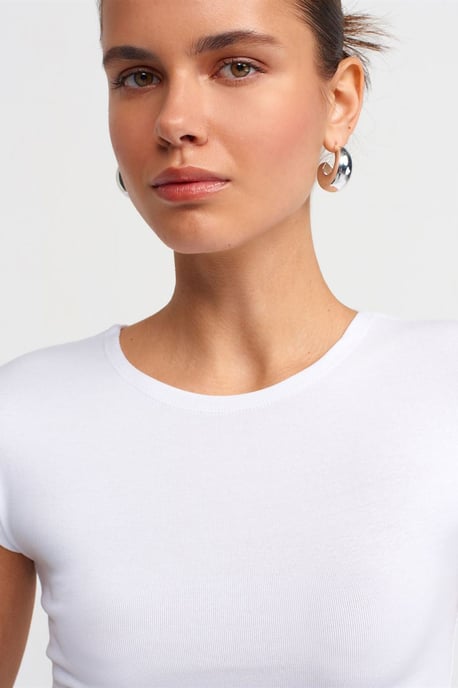 Schmal geschnittene Cropped-Jersey-Bluse - Image 4