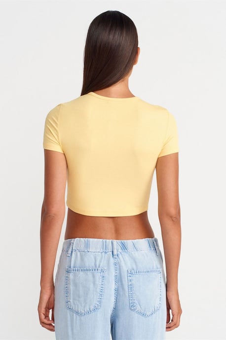 Slim Fit Kurzbluse mit Knöpfen - Image 2