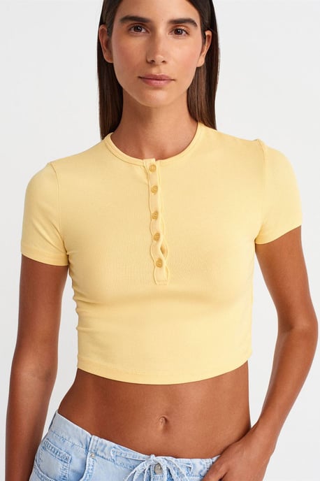 Slim Fit Kurzbluse mit Knöpfen - Image 3