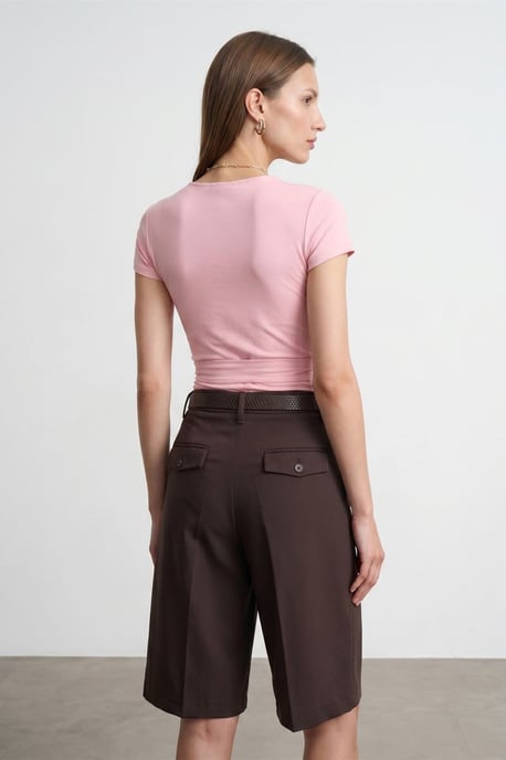 Crop-Wrap-Bluse mit Bindegürtel - Image 3