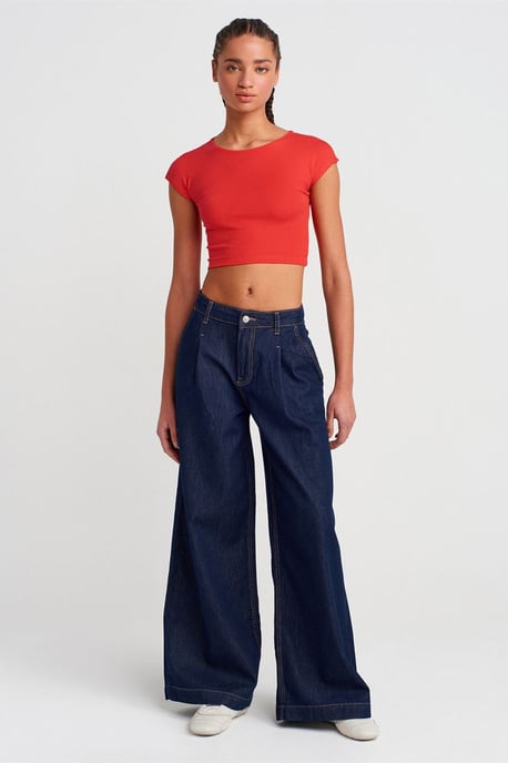 Schlanke Passform Crop-Jersey-Bluse - Image 4