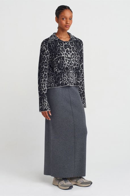 Leopard-Jacquard-Button-Cardigan - Image 3