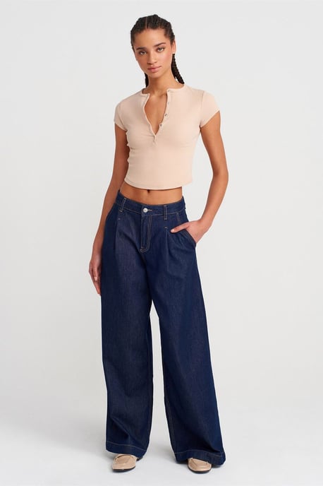 Damen Slim-Fit Rippoptik Kurzbluse - Image 4