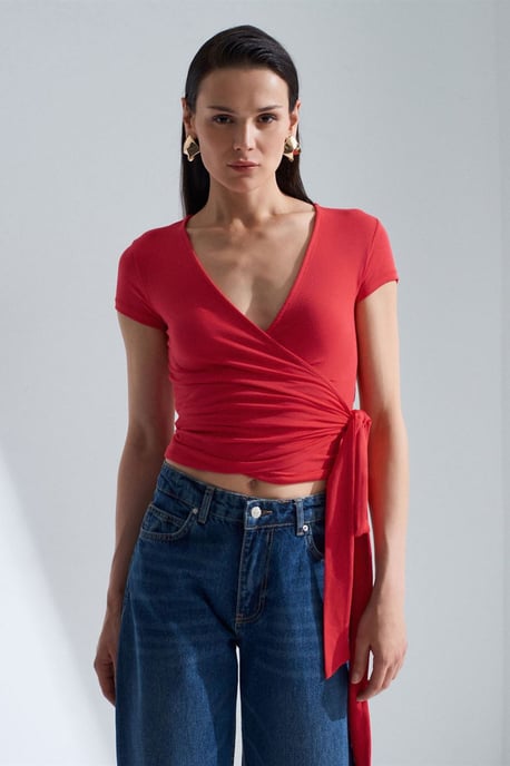 Crop-Wrap-Bluse mit Bindegürtel - Image 3
