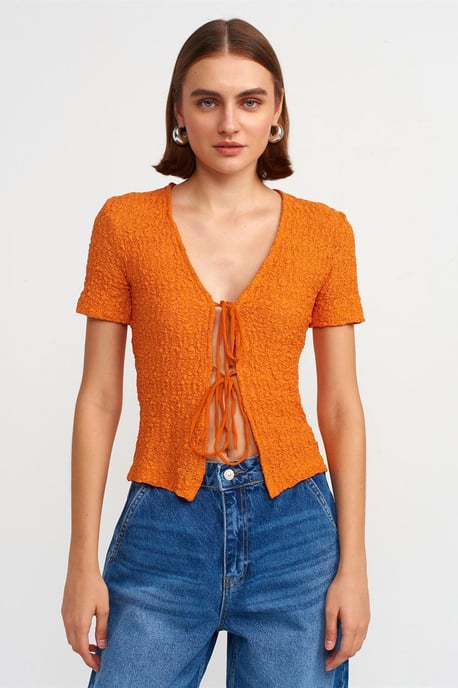 Taillierte Spitzentop mit Bindeband vorne - Image 1