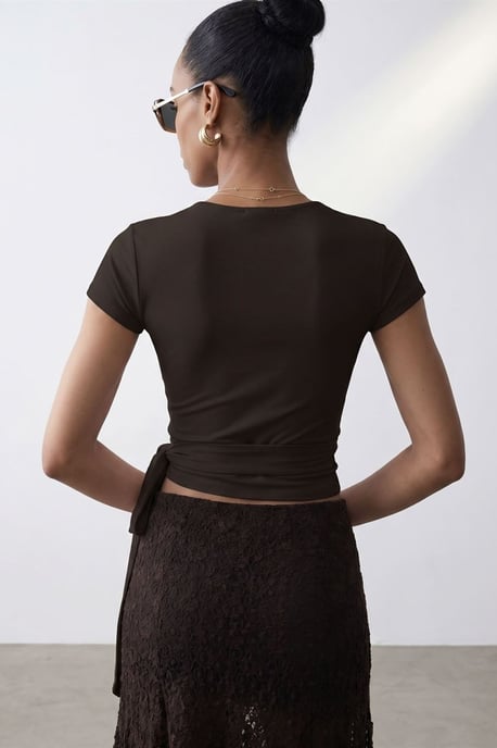 Crop-Wrap-Bluse mit Bindegürtel - Image 2