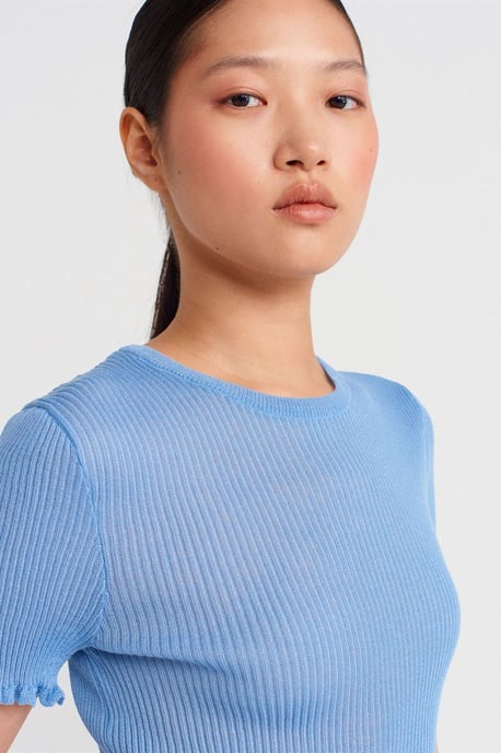 Schlanke Passform Ripp-Volant-Bluse - Image 4