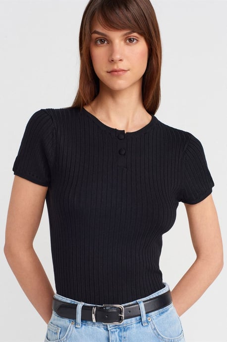 Rippierte Kurzarm-Buttonbluse - Image 3