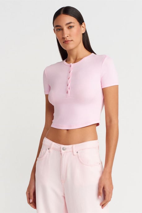Slim Fit Kurzbluse mit Knöpfen - Image 3