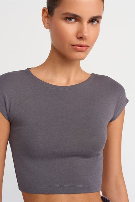 Schmal geschnittene Crop-Jersey-Bluse - Image 4