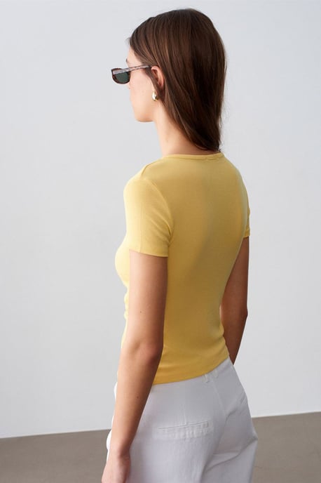 Slim Fit V-Ausschnitt Knöpfen Bluse - Image 2