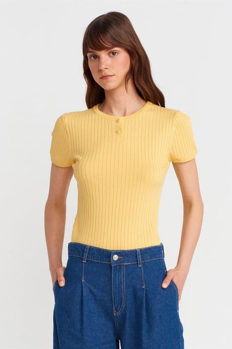 Rippierte Kurzarm-Button-Bluse - Image 1