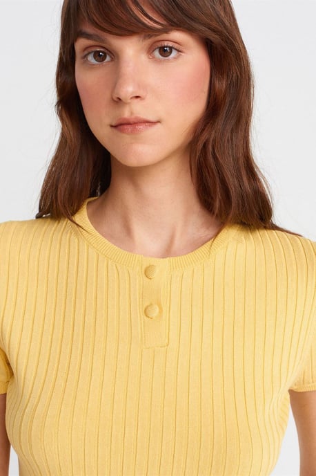 Rippierte Kurzarm-Button-Bluse - Image 3