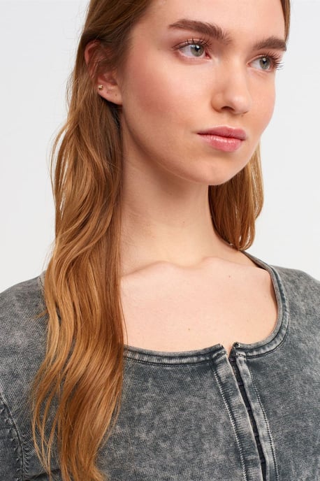 Kariertes Baumwoll-Crop-Cardigan - Image 4