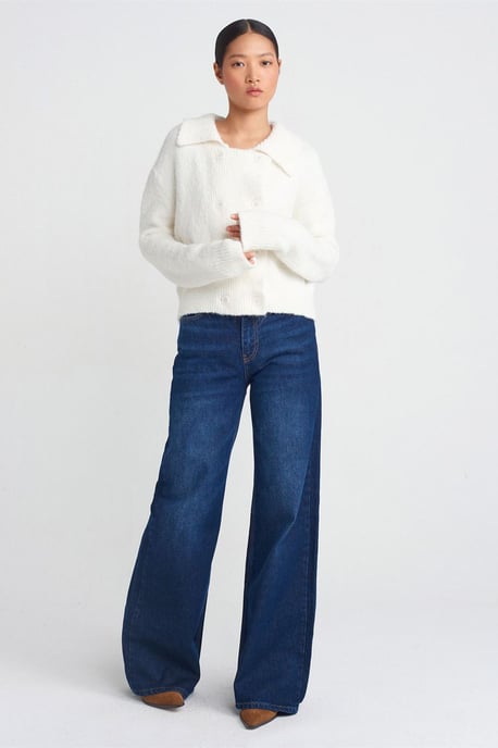 Dilvin Rippstrick-Cardigan mit Polokragen und Knopfleiste - Wollweiß - Image 3
