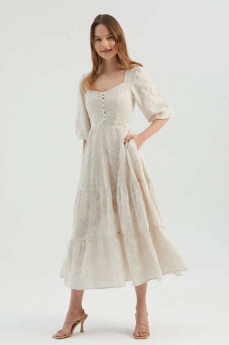 Gesticktes Sweetheart-Ausschnitt, gestuftes Maxikleid mit Puffärmel - Image 1