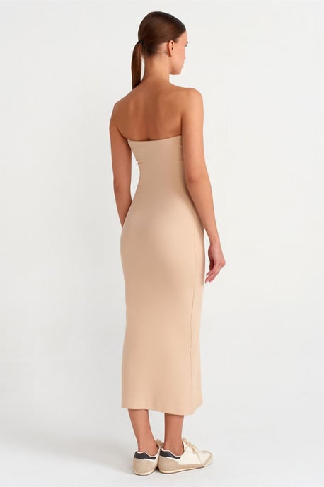 Trägerloses Figurbetontes Midikleid - Image 2