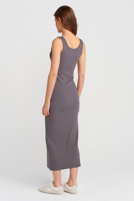 Rippengestricktes Midi Bodycon-Kleid mit Knöpfen - Image 2