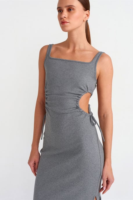 Ärmelloses Bodycon-Midi-Dress mit Cut-Out - Image 4